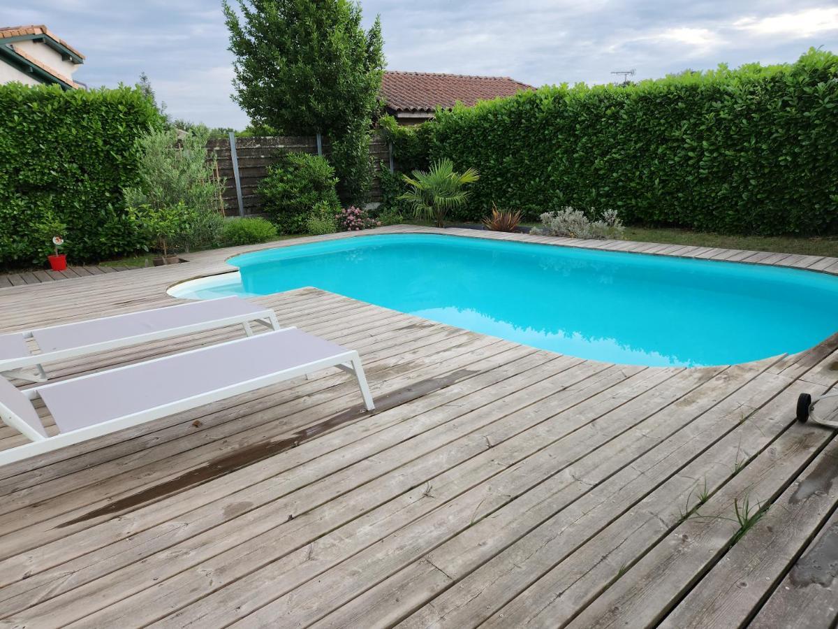 Cosy Entre Bordeaux Et Lacanau Apartment